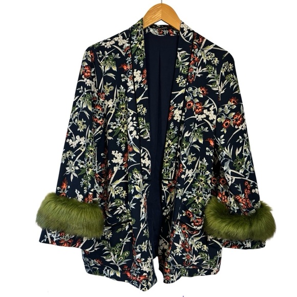 Zara TRF Floral Faux Fur Cuff Blazer - Picture 3 of 15